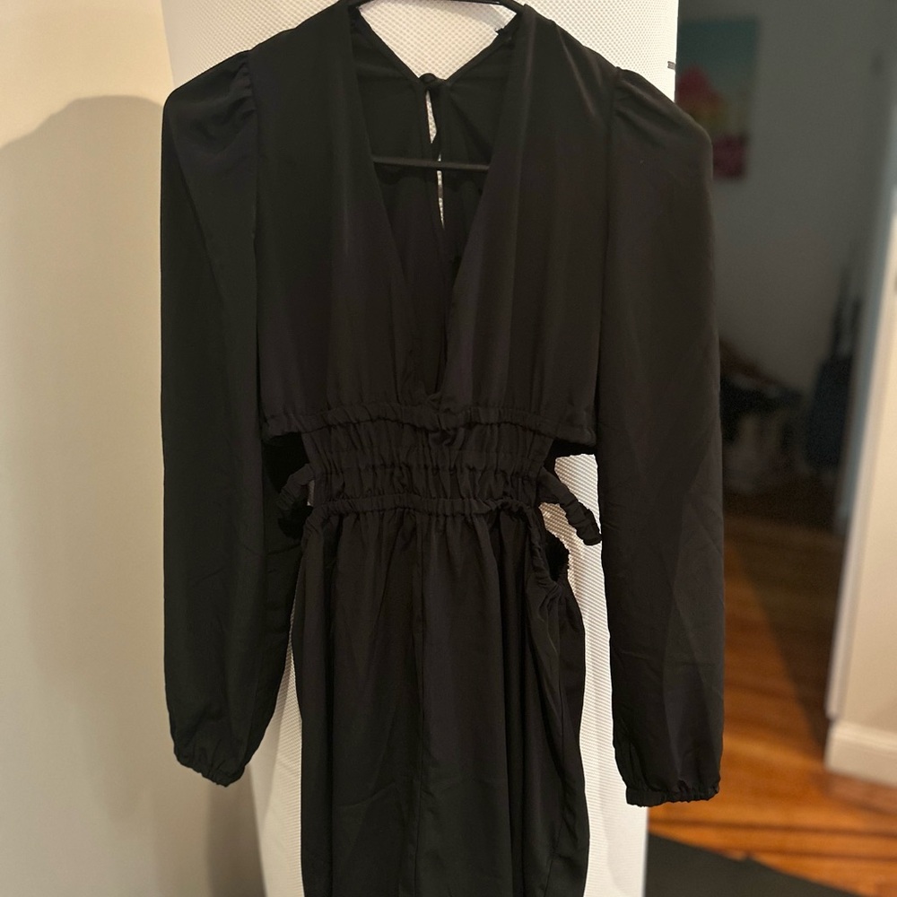 Forever 21 Black Cutout Waist Mini Dress – Size Large